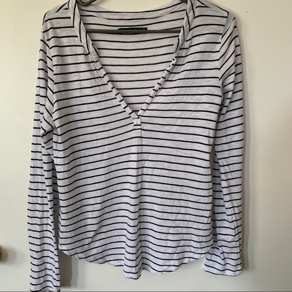Abercrombie vneck